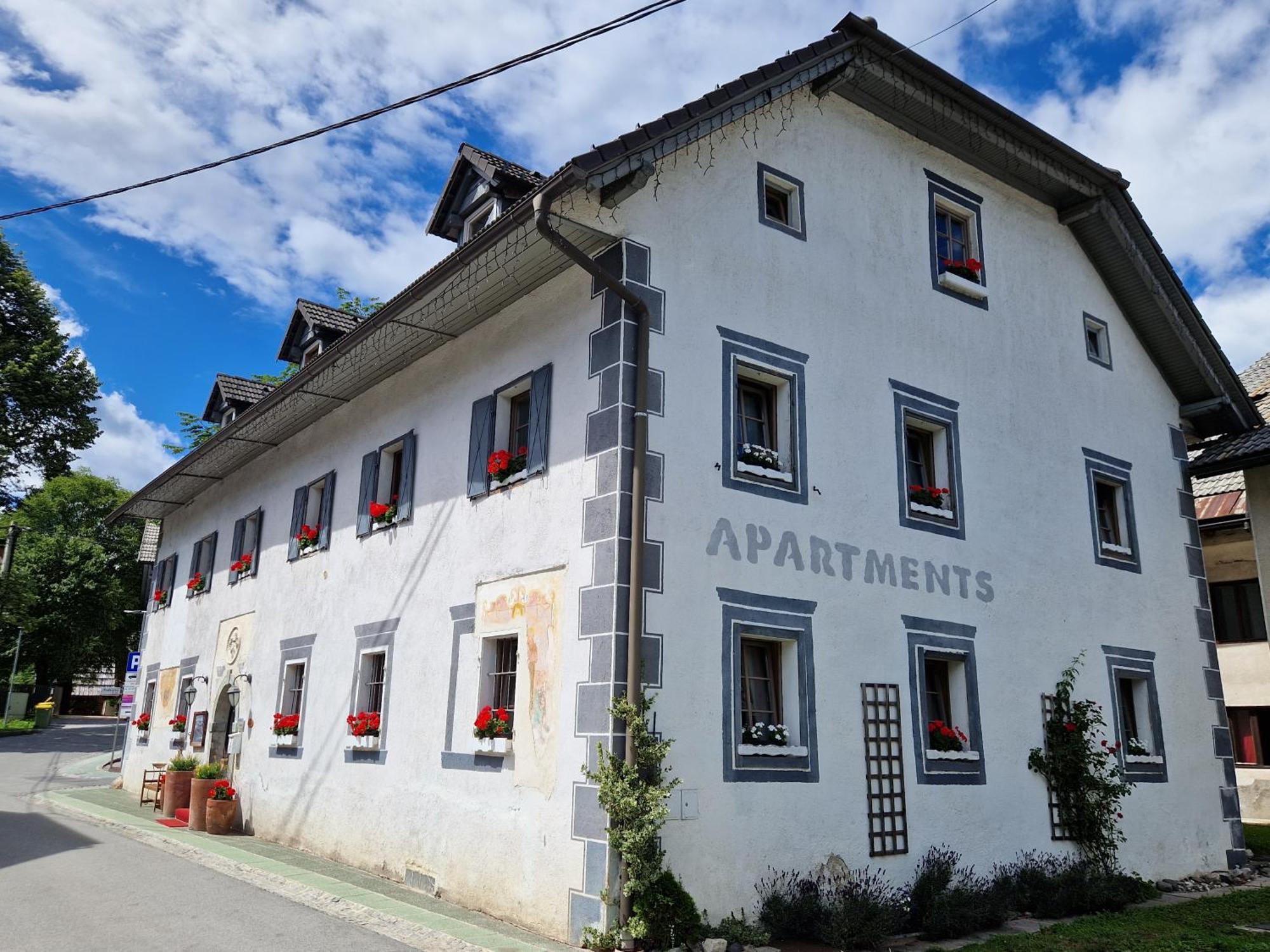 Apartments Belopeski Dvori Kranjska Gora Esterno foto